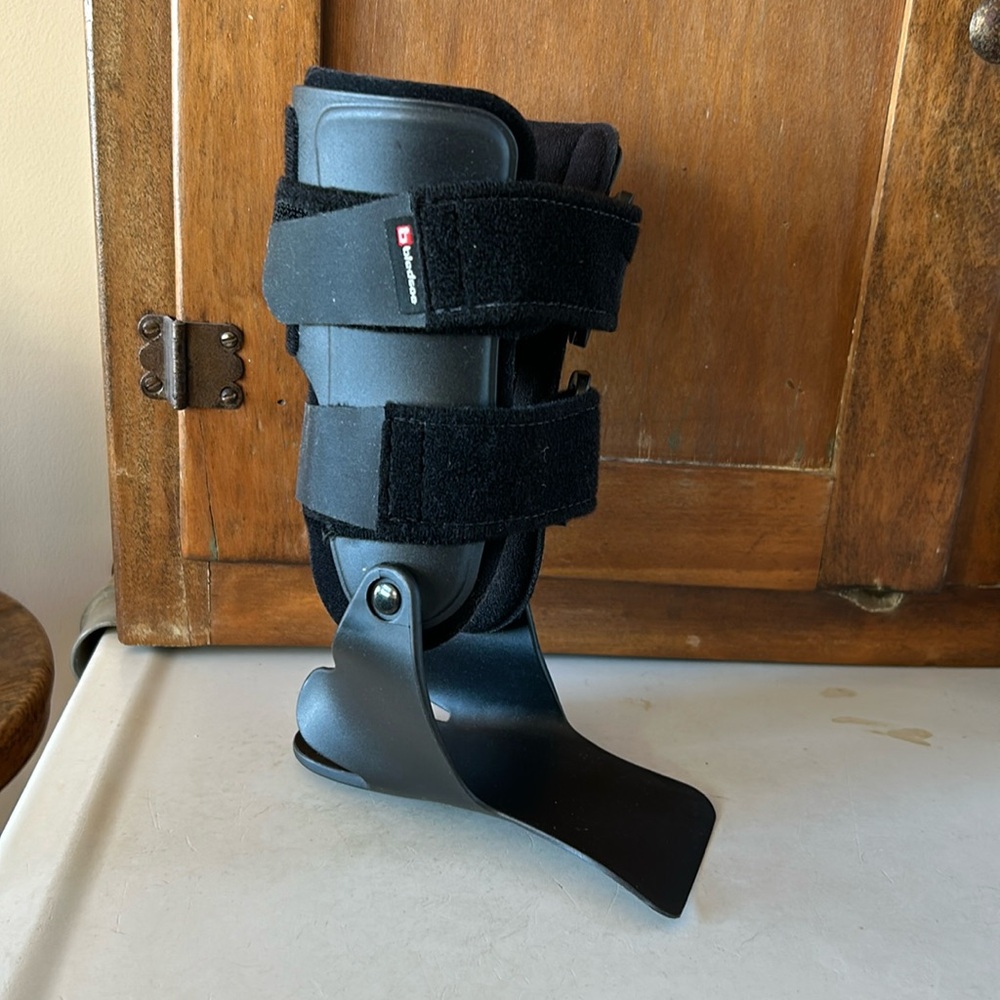 Bledsoe ankle brace